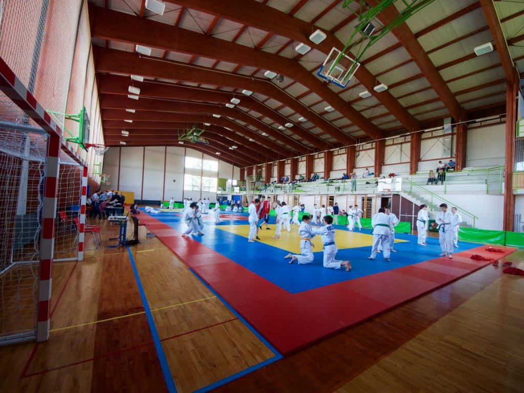 Športni objekti in površine